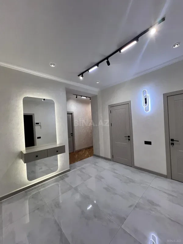 Satılır 3 otaqlı mənzil 95 m²
