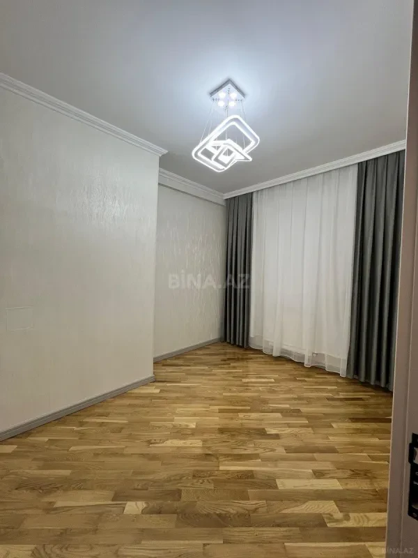 Satılır 3 otaqlı mənzil 95 m²