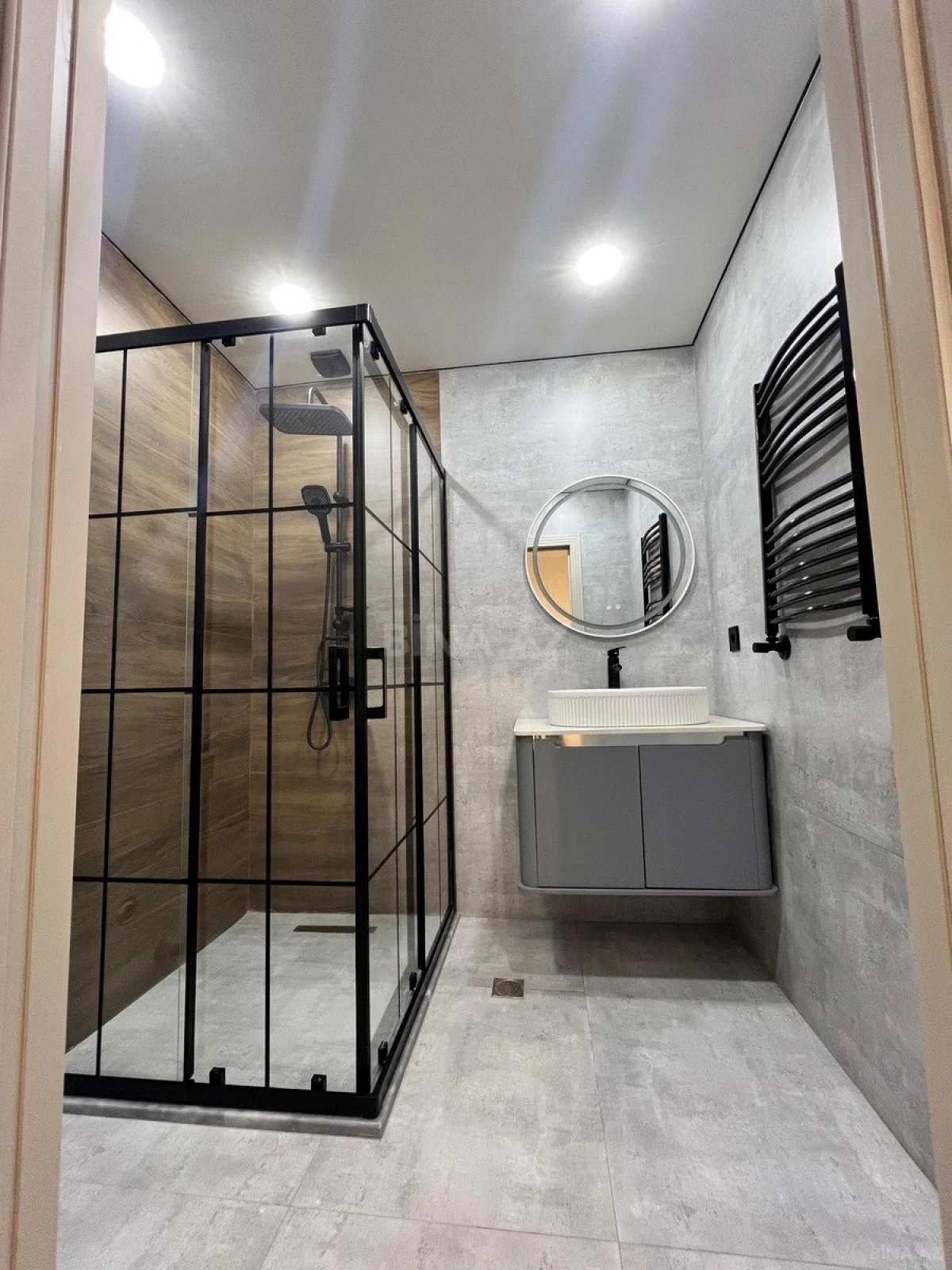 Satılır 3 otaqlı mənzil 95 m²