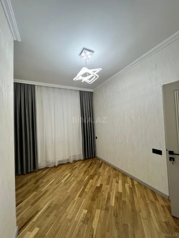 Satılır 3 otaqlı mənzil 95 m²