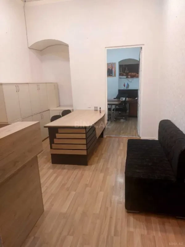 Kirayə verilir 3 otaqlı ofis 60 m²