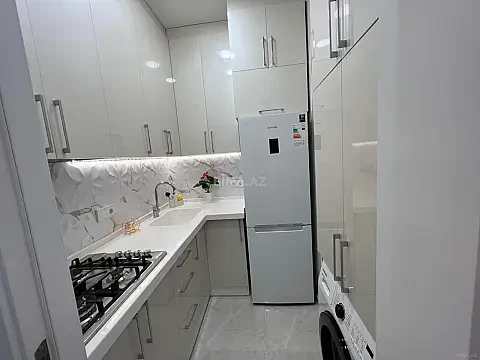 Kirayə verilir 2 otaqlı mənzil 70 m²