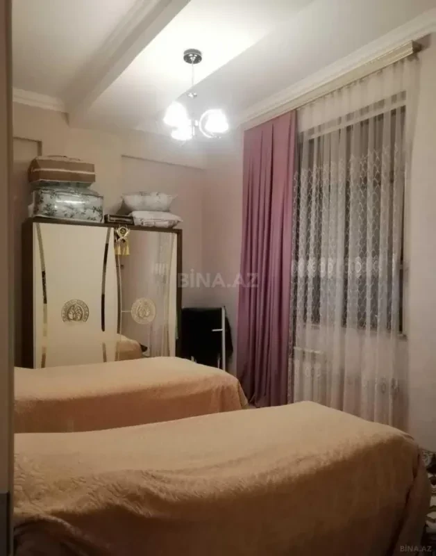Satılır 3 otaqlı mənzil 105 m²
