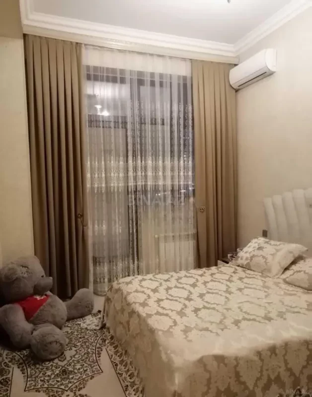Satılır 3 otaqlı mənzil 105 m²