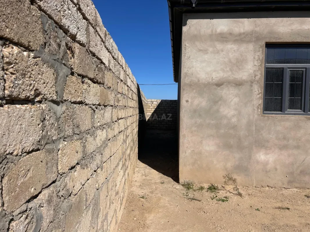 Satılır 4 otaqlı həyət evi 169 m²