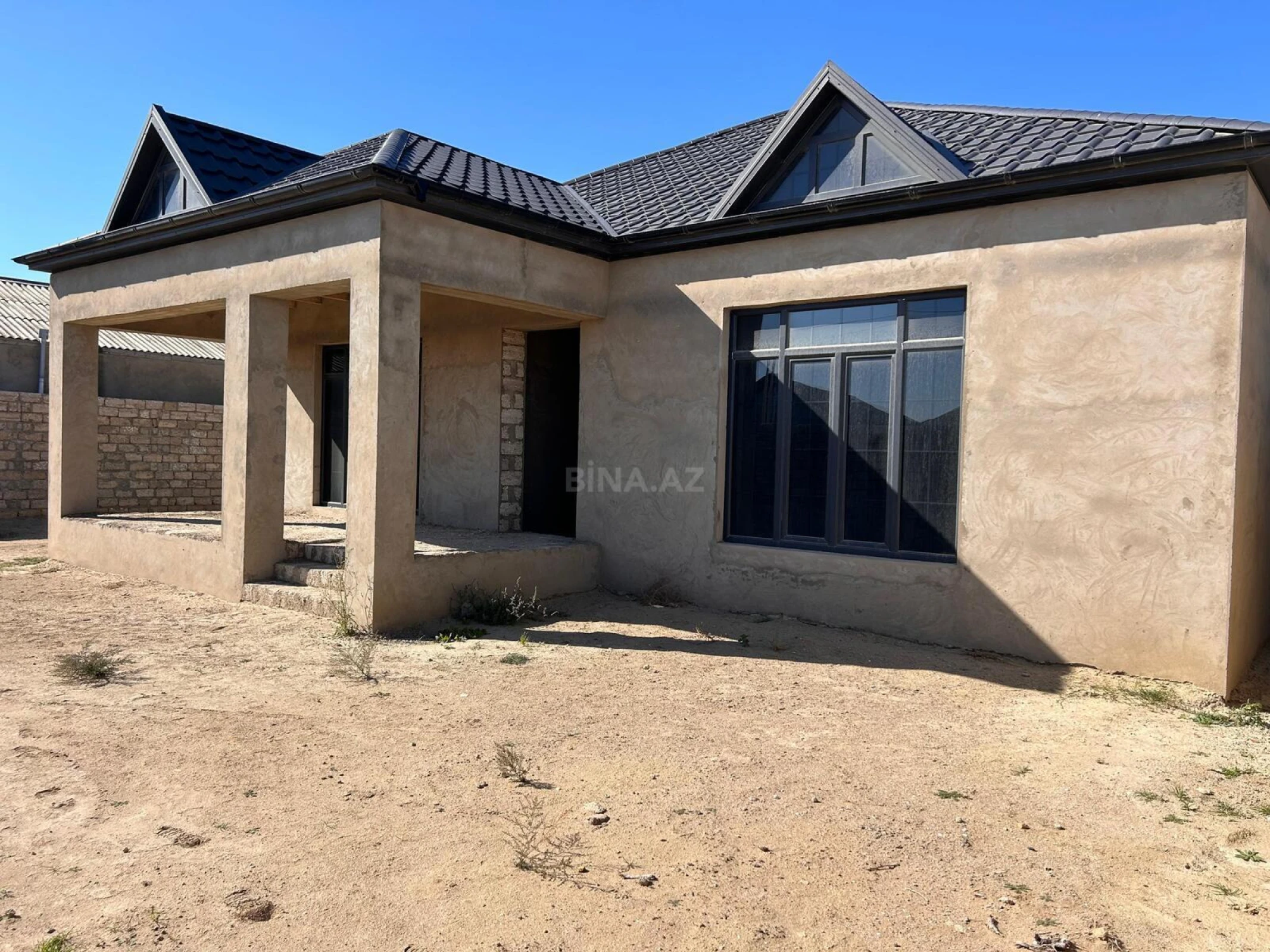 Satılır 4 otaqlı həyət evi 169 m²
