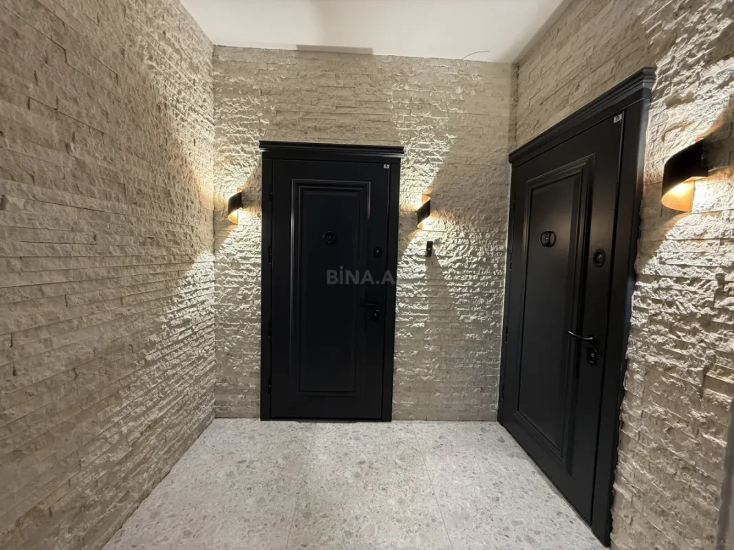 Satılır 3 otaqlı mənzil 125 m²