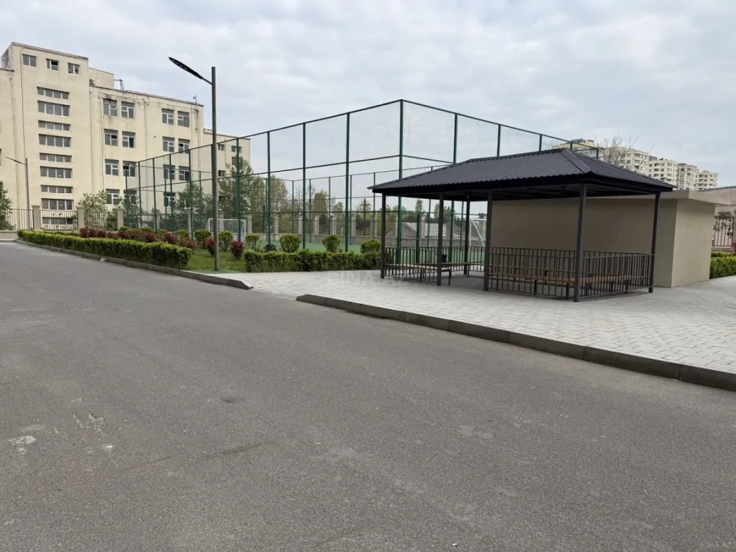 Satılır 3 otaqlı mənzil 125 m²
