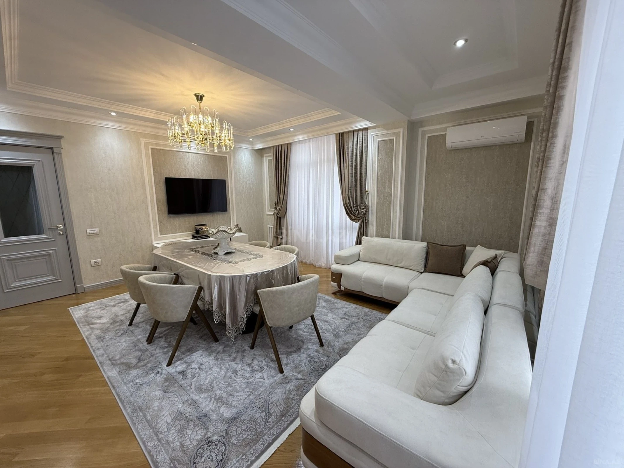Satılır 3 otaqlı mənzil 125 m²