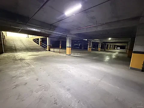 Satılır 3 otaqlı mənzil 125 m² — Bakı, 7-ci mikrorayon 3 otaq 125.00 m²