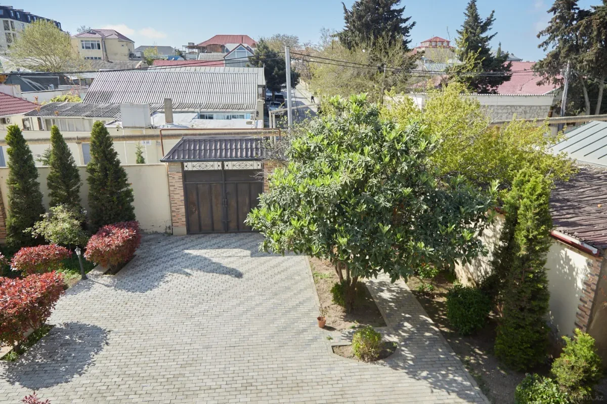 Kirayə verilir 6 otaqlı həyət evi 250 m²