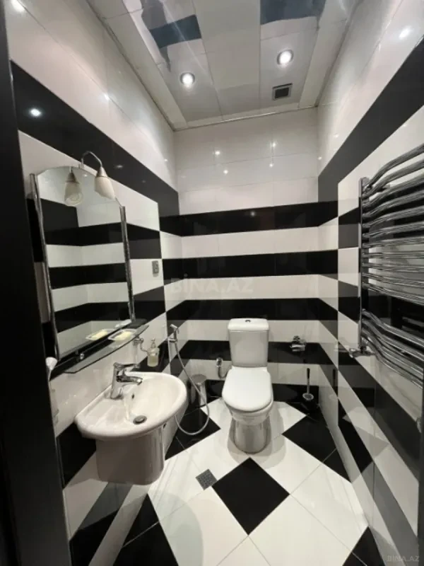 Satılır 3 otaqlı mənzil 125 m²