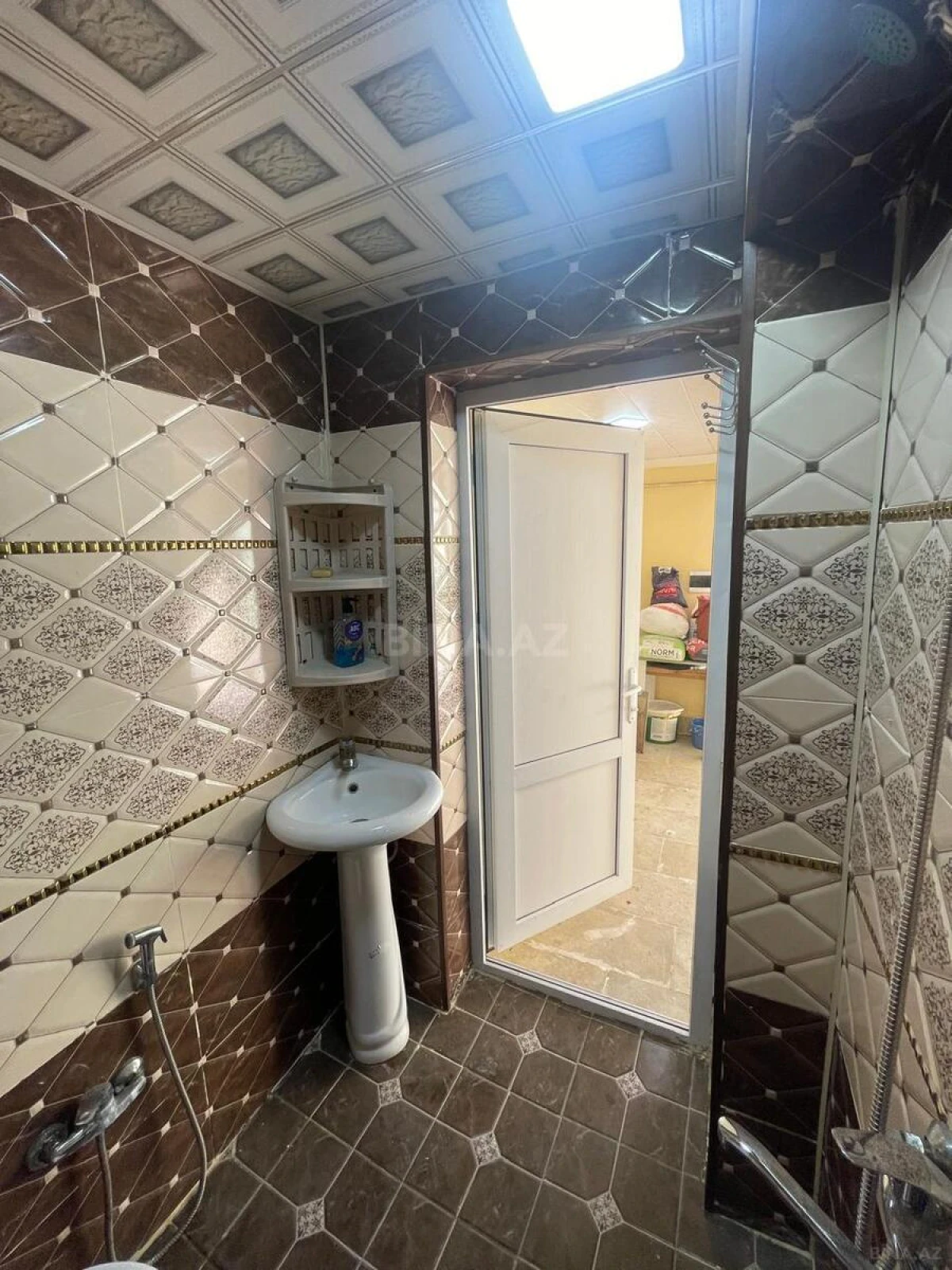 Satılır 5 otaqlı həyət evi 160 m²