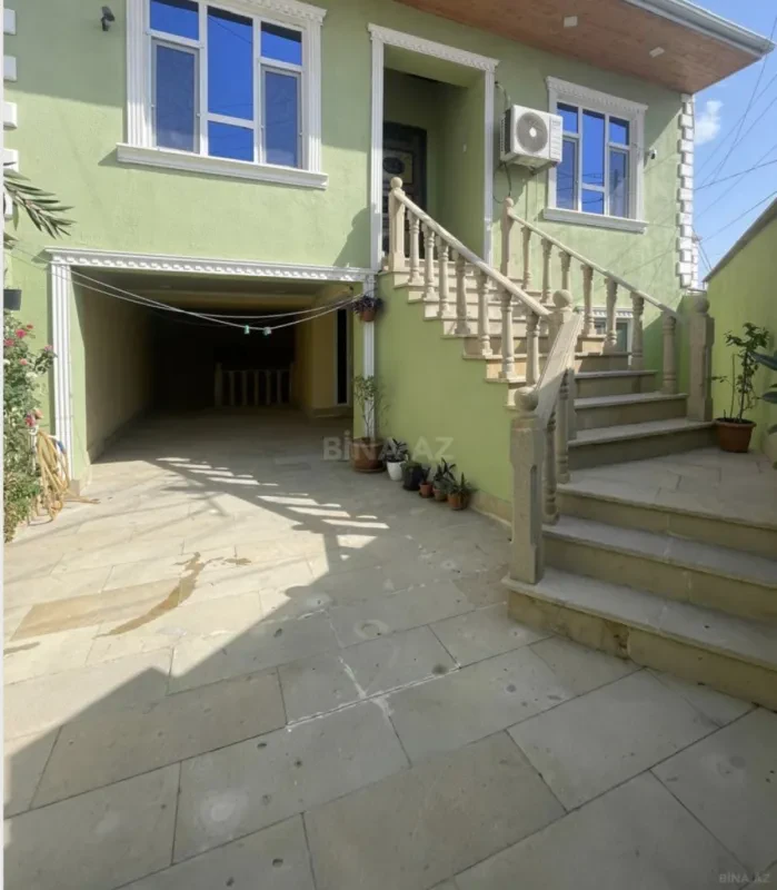 Satılır 5 otaqlı həyət evi 160 m²