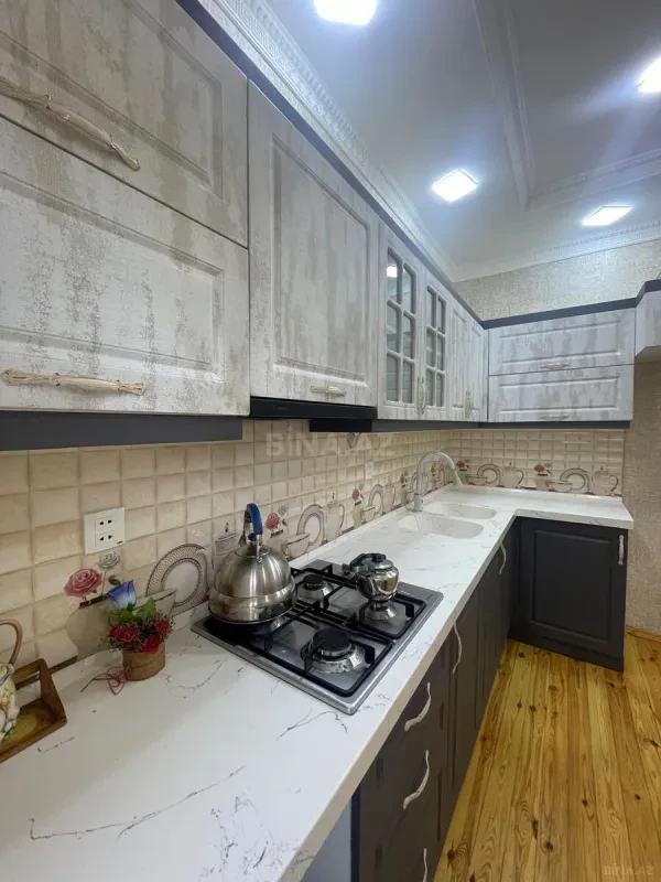 Satılır 5 otaqlı həyət evi 160 m²