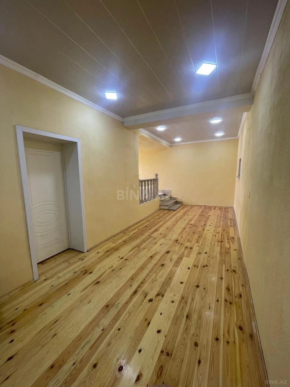 Satılır 5 otaqlı həyət evi 160 m²