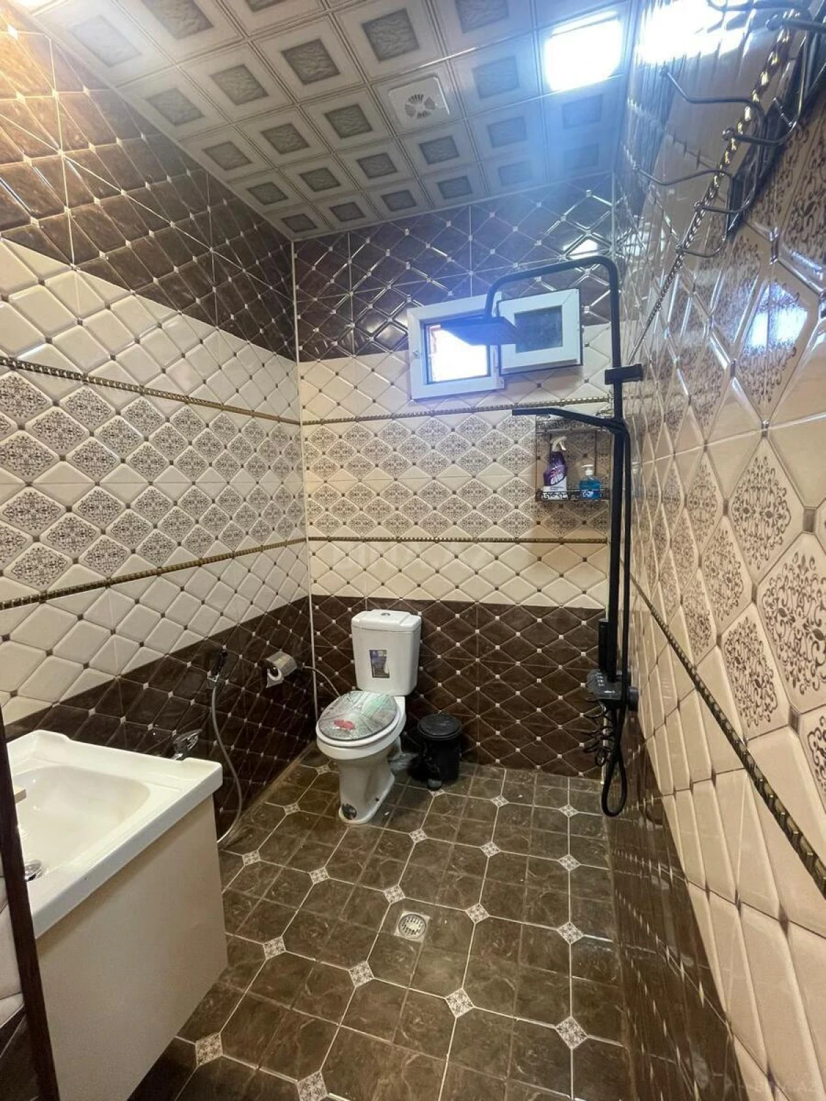 Satılır 5 otaqlı həyət evi 160 m²