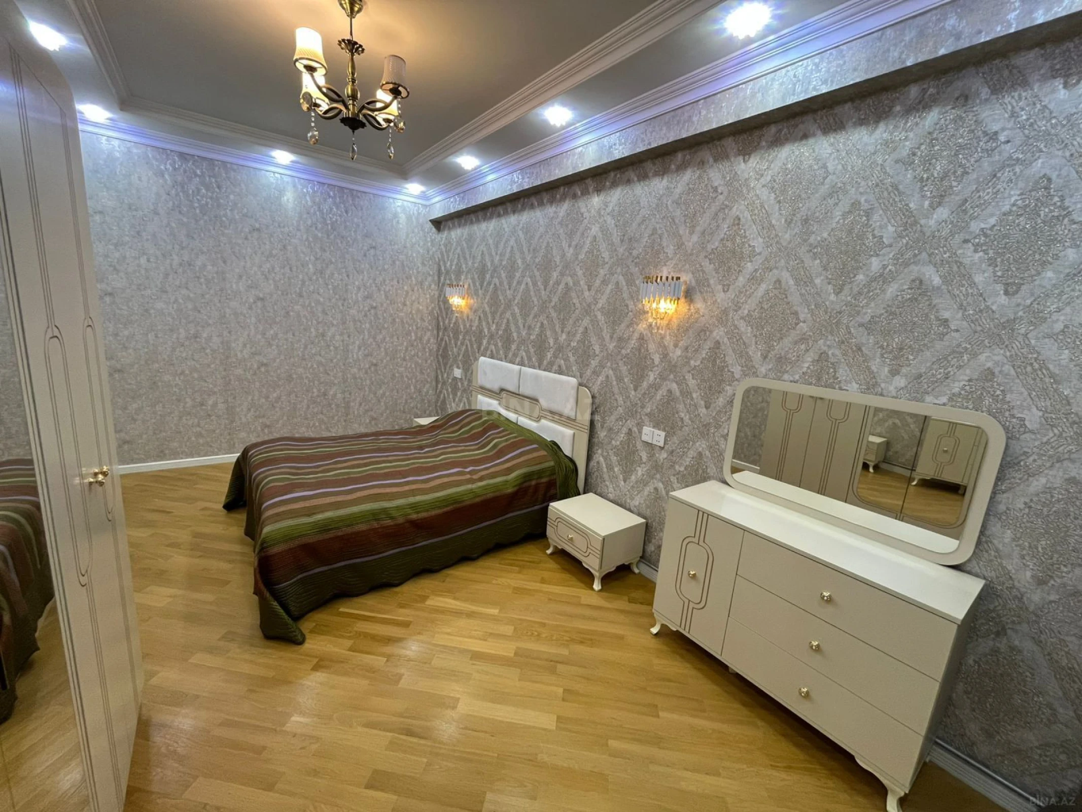 Kirayə verilir 3 otaqlı mənzil 99 m²