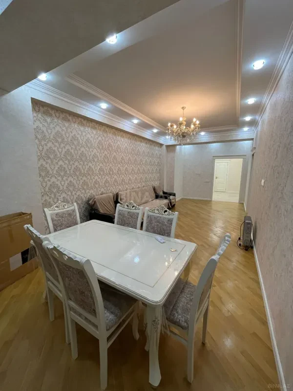 Kirayə verilir 3 otaqlı mənzil 99 m²
