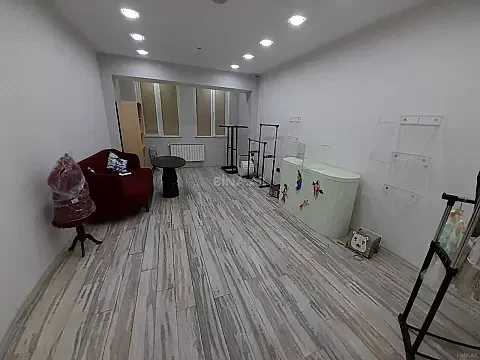 Kirayə verilir 4 otaqlı ofis 108 m²