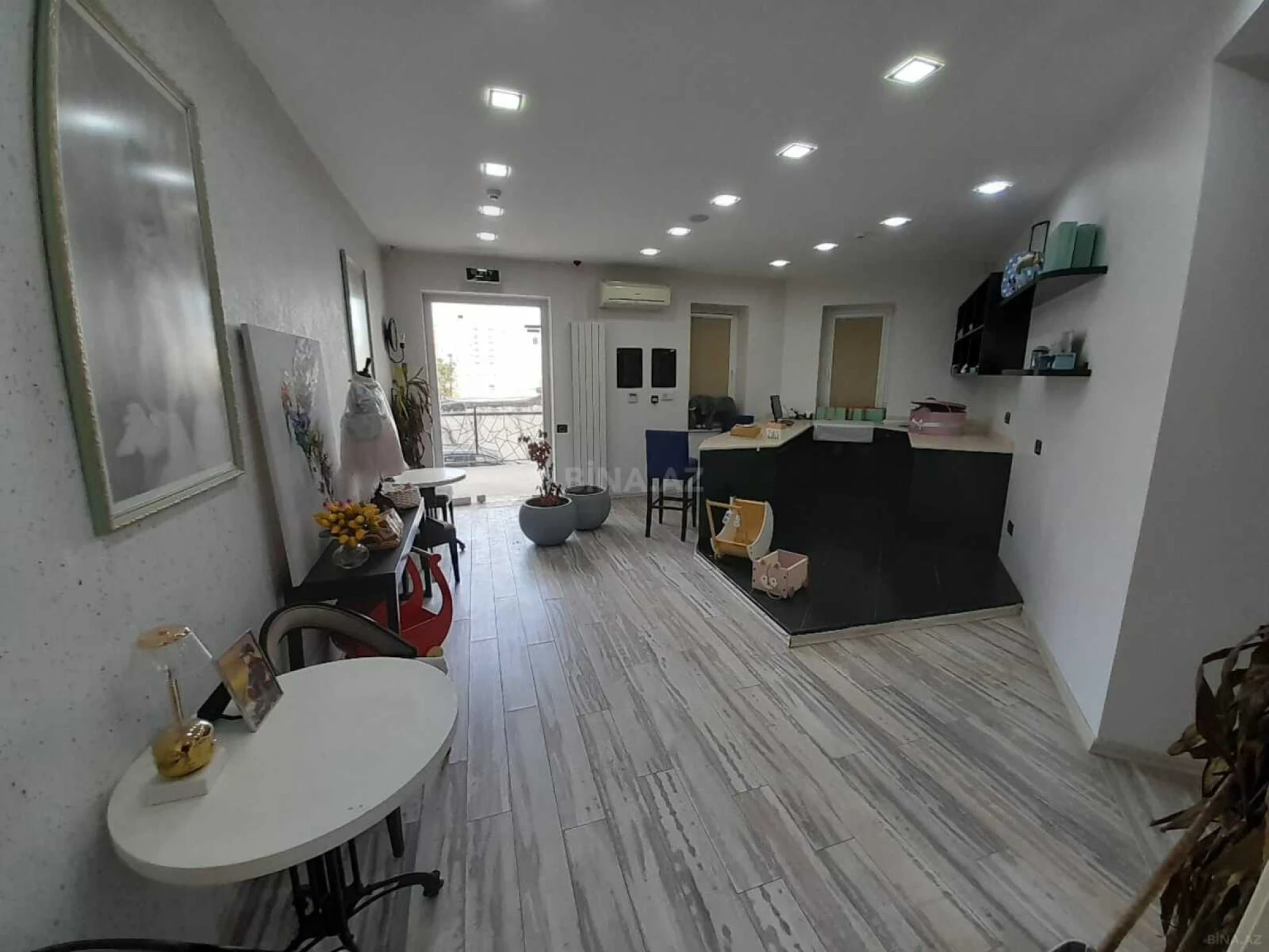 Kirayə verilir 4 otaqlı ofis 108 m²