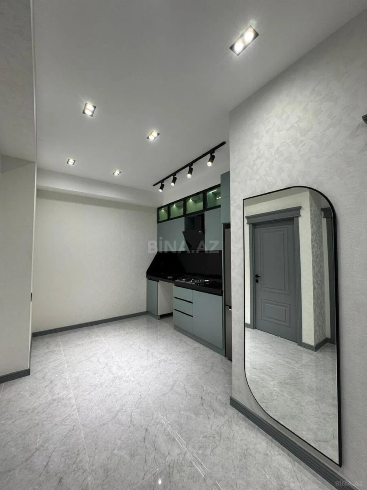 Satılır 2 otaqlı mənzil 65 m²