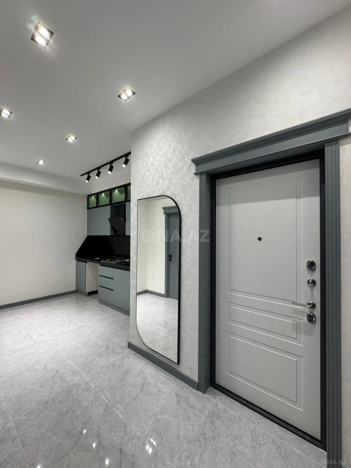 Satılır 2 otaqlı mənzil 65 m²