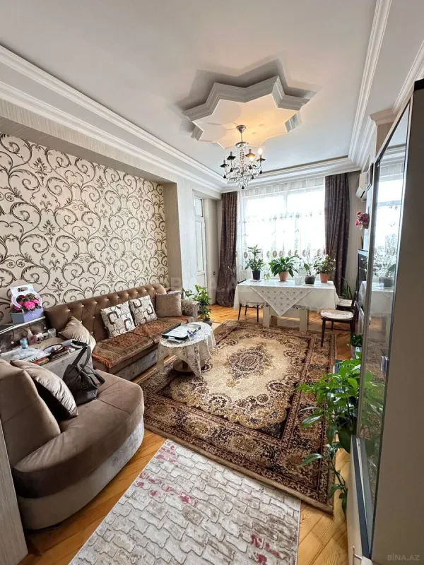 Satılır 2 otaqlı mənzil 58 m²