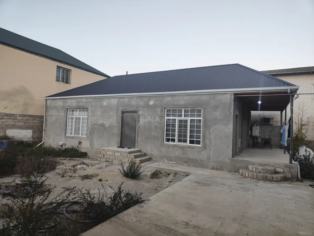 Satılır 4 otaqlı həyət evi 100 m²