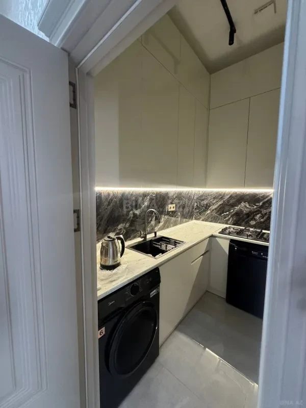 Kirayə verilir 2 otaqlı mənzil 78 m²