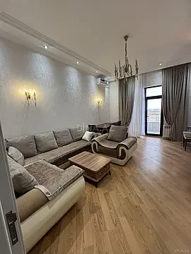 Kirayə verilir 2 otaqlı mənzil 78 m²