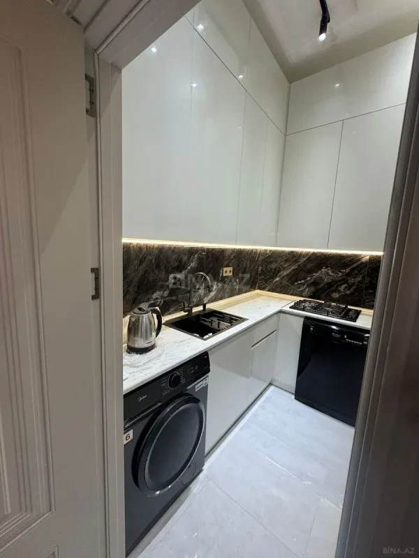 Kirayə verilir 2 otaqlı mənzil 78 m²