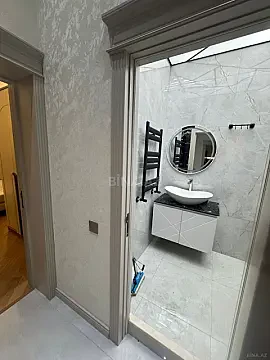 Kirayə verilir 2 otaqlı mənzil 78 m²