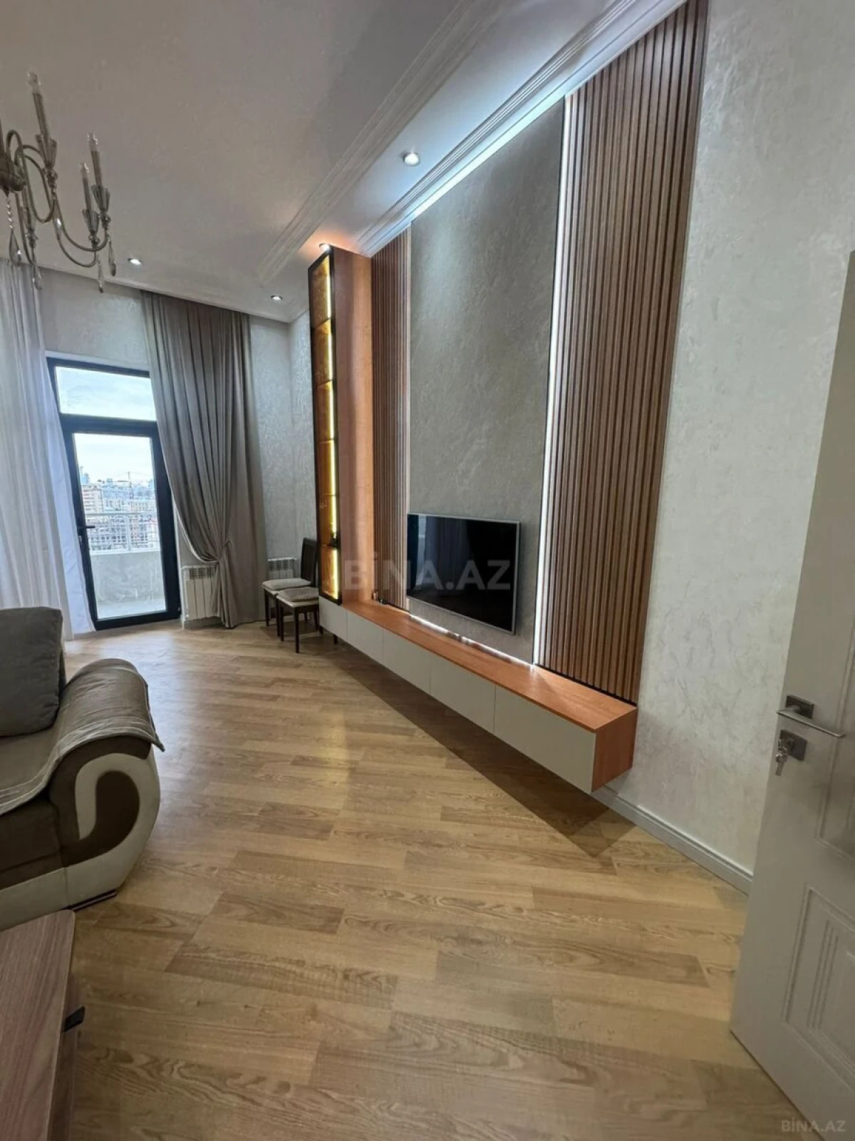 Kirayə verilir 2 otaqlı mənzil 78 m²