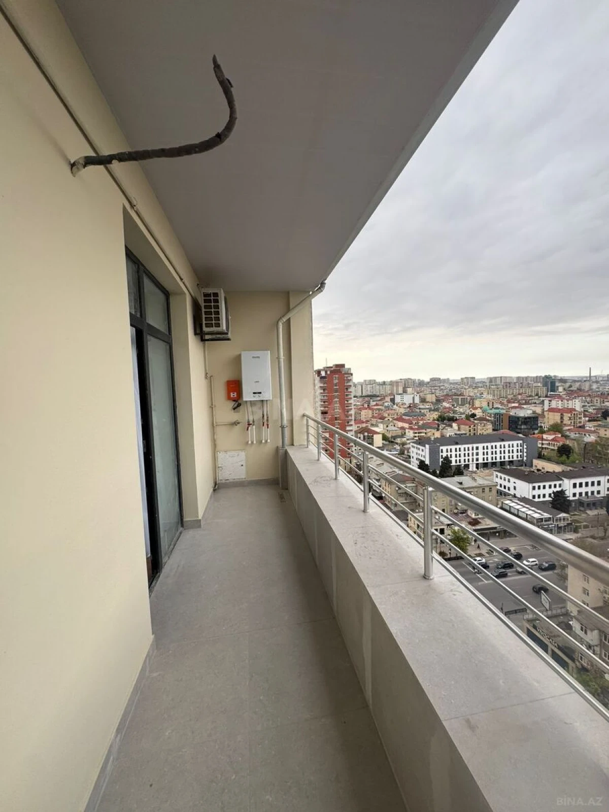 Kirayə verilir 2 otaqlı mənzil 78 m²