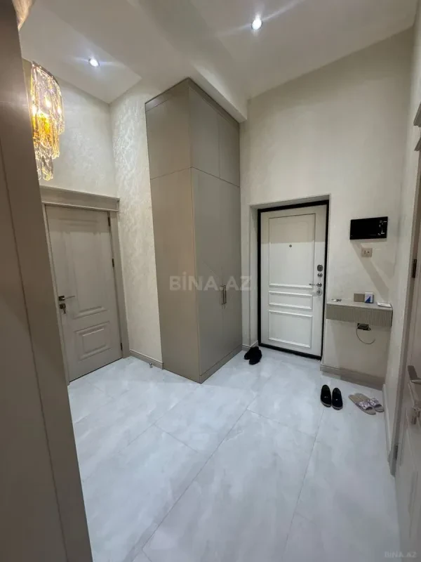 Kirayə verilir 2 otaqlı mənzil 78 m²