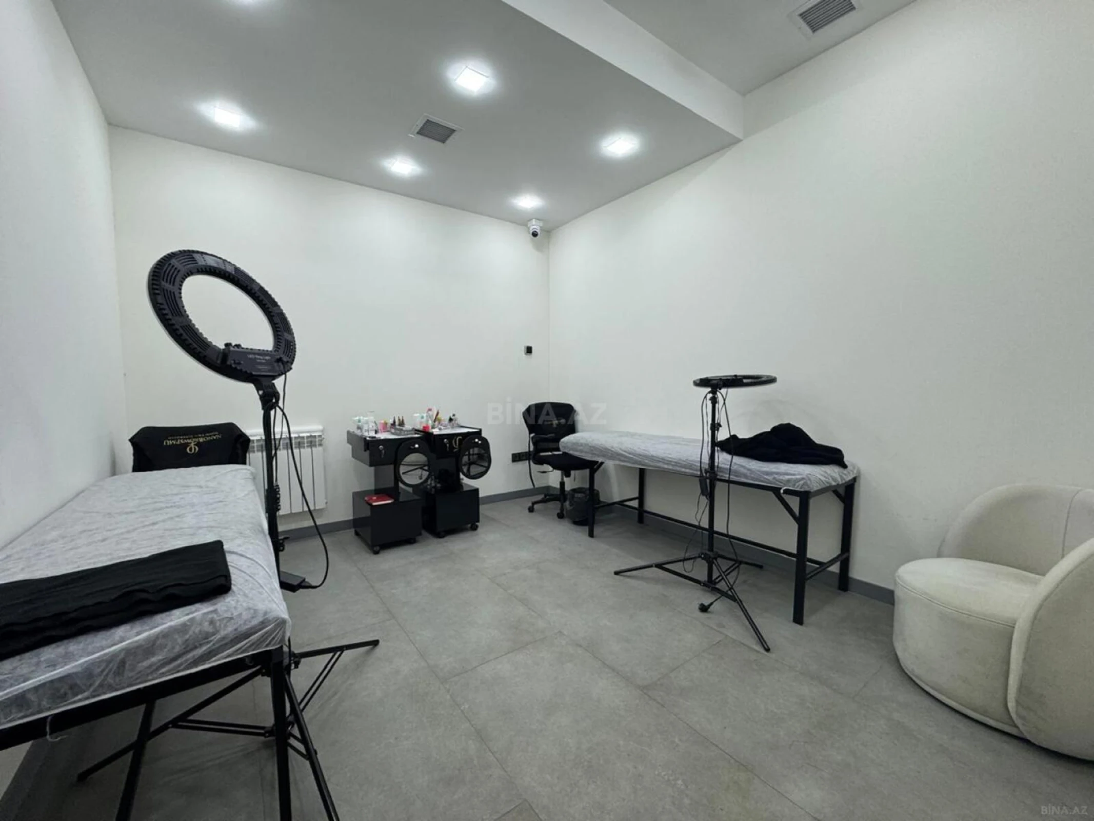 Kirayə verilir 5 otaqlı mənzil 120 m²