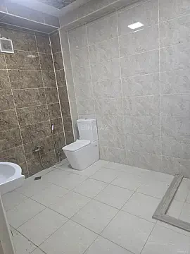 Kirayə verilir 2 otaqlı mənzil 77 m²