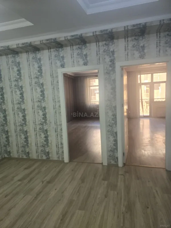 Kirayə verilir 2 otaqlı mənzil 77 m²