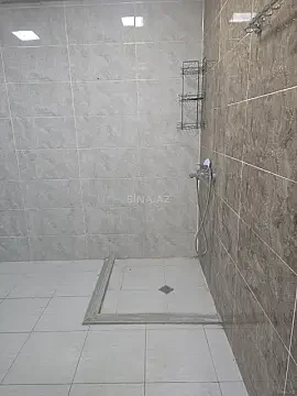 Kirayə verilir 2 otaqlı mənzil 77 m²