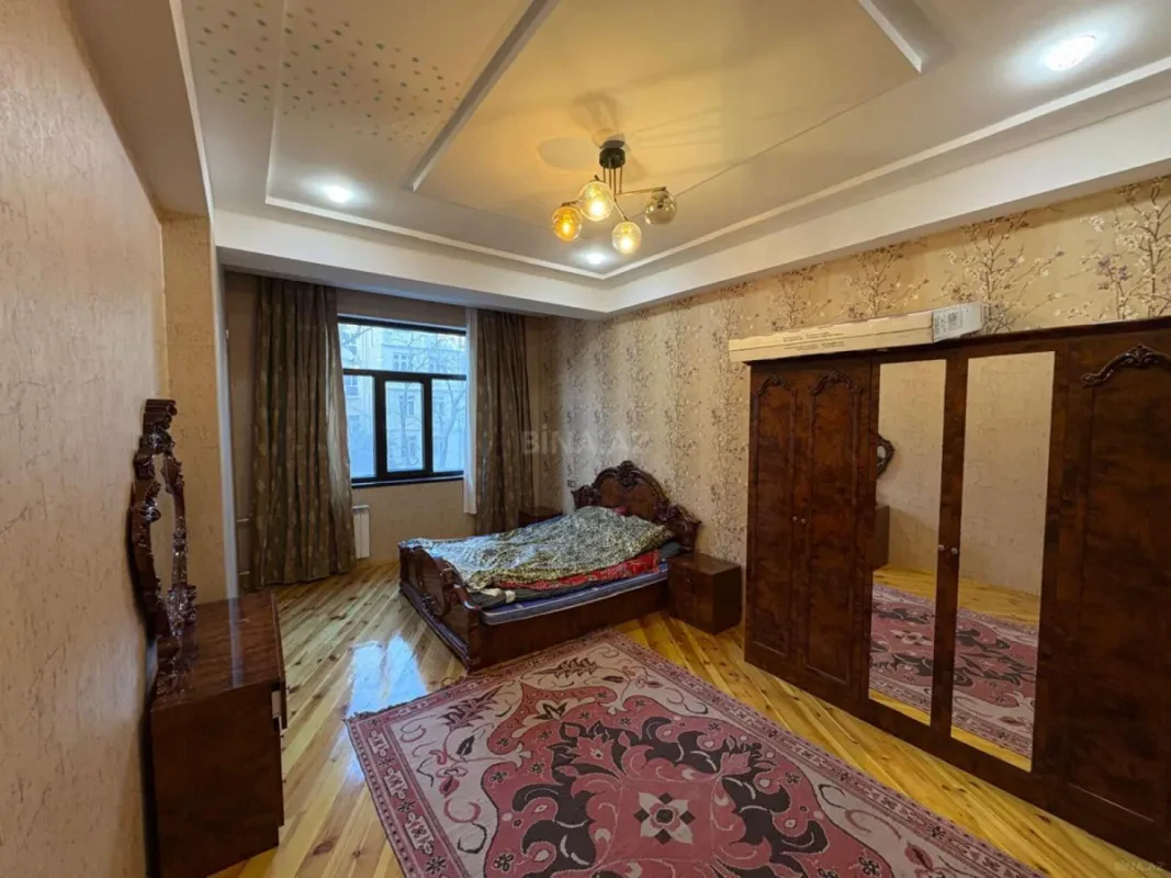 Kirayə verilir 2 otaqlı mənzil 80 m²