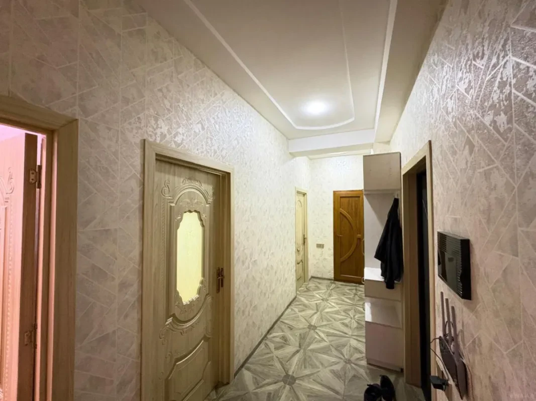 Kirayə verilir 2 otaqlı mənzil 80 m²