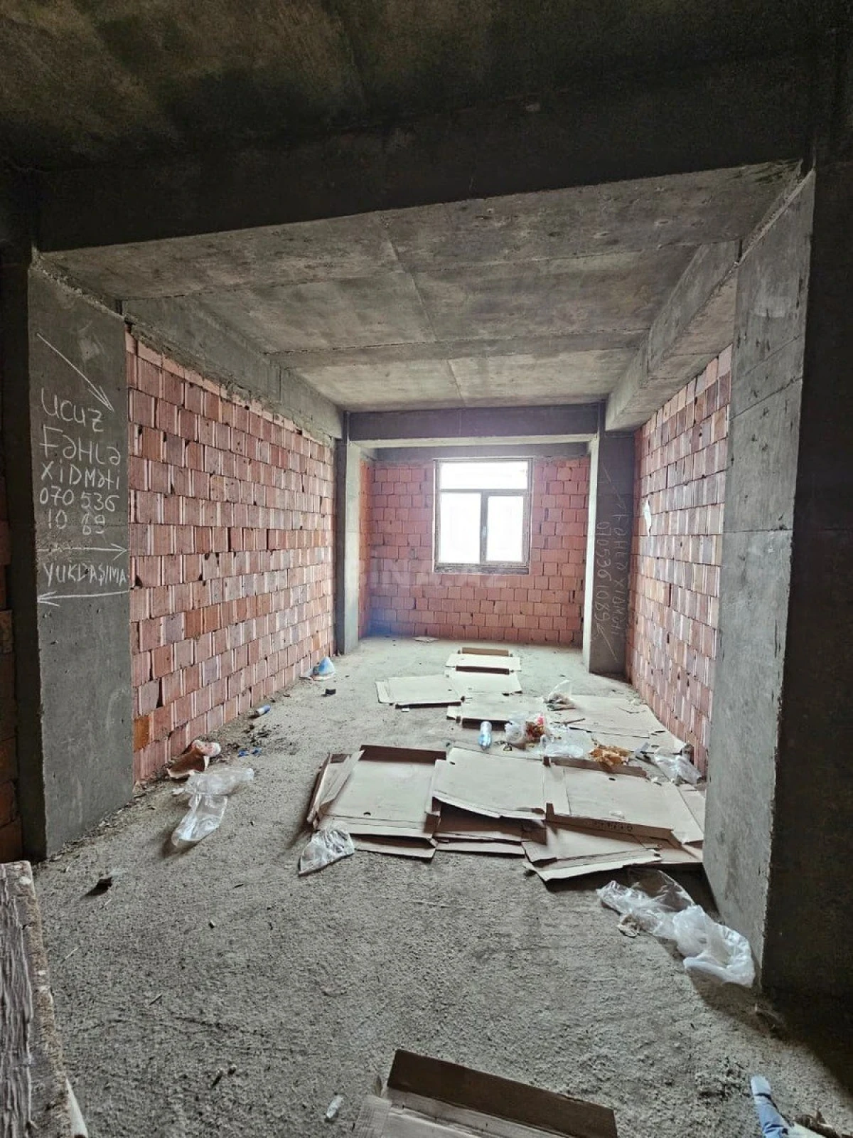 Satılır 2 otaqlı mənzil 71 m²