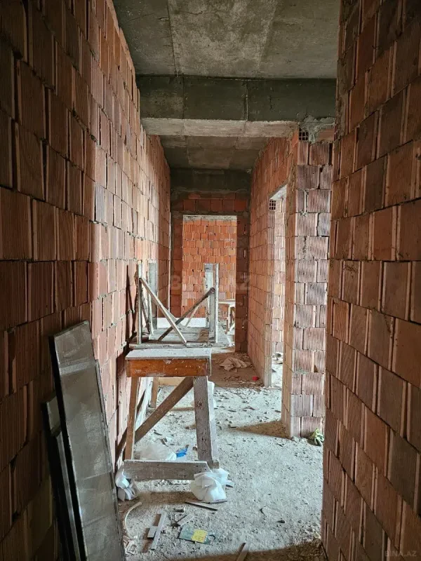 Satılır 2 otaqlı mənzil 71 m²