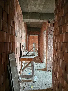 Satılır 2 otaqlı mənzil 71 m²