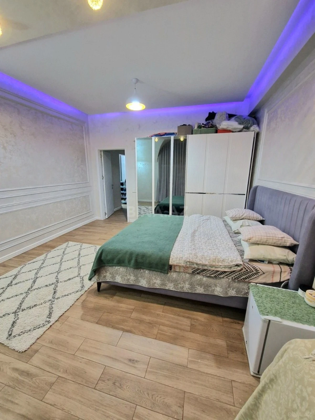 Satılır 2 otaqlı mənzil 80 m²