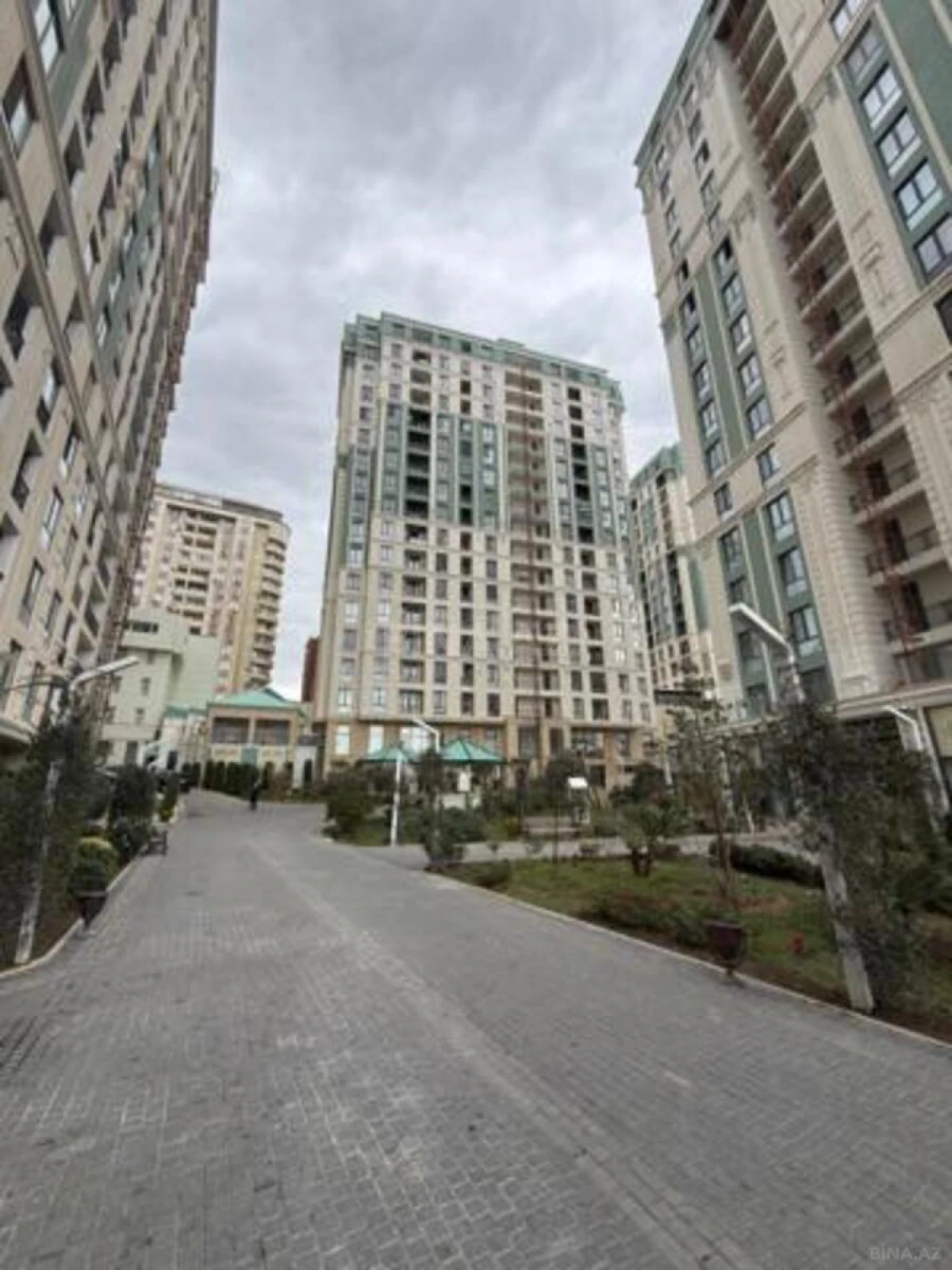 Kirayə verilir 2 otaqlı mənzil 60 m²
