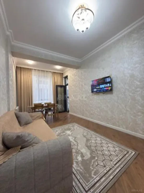 Kirayə verilir 2 otaqlı mənzil 60 m²