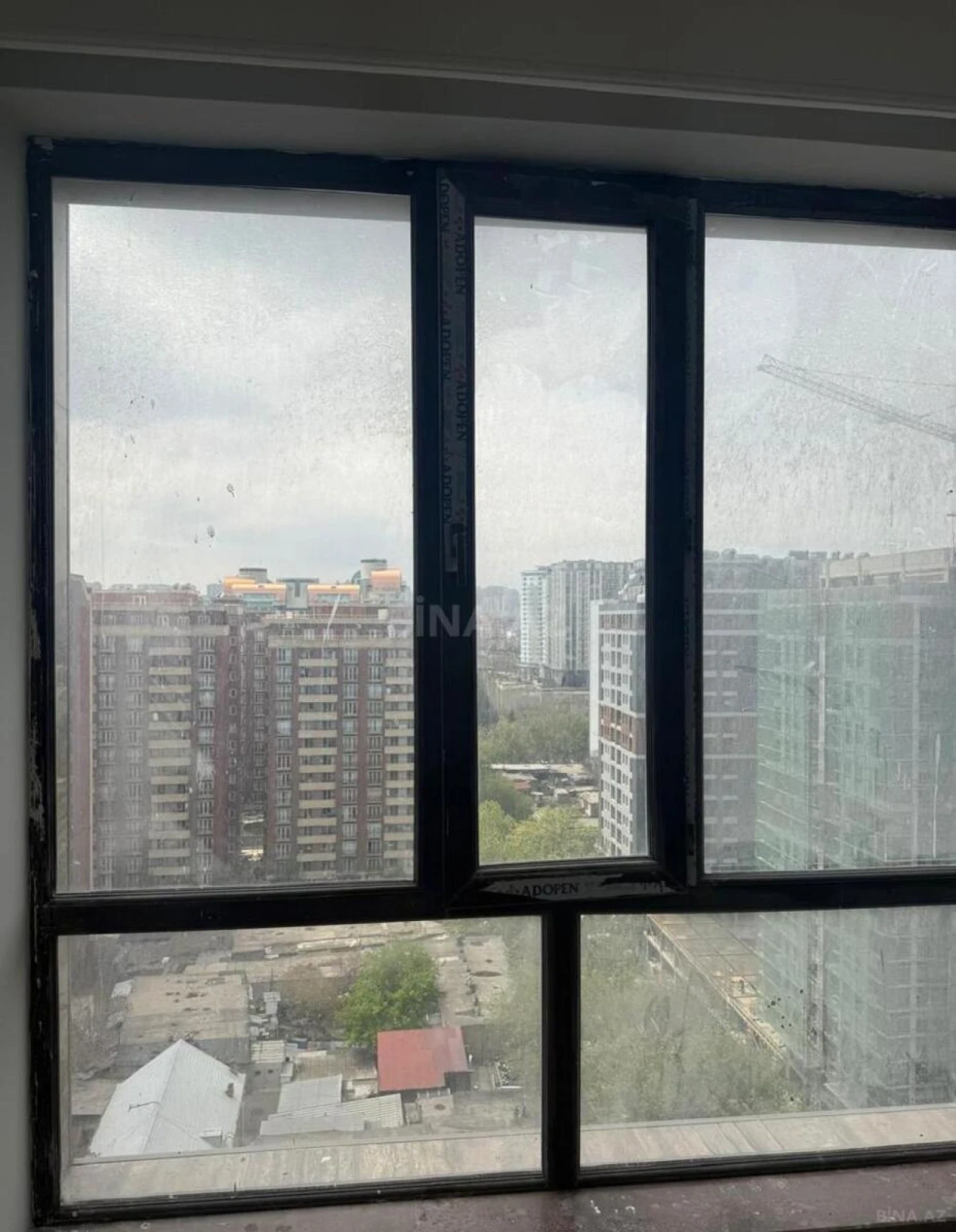 Kirayə verilir 3 otaqlı mənzil 112 m²