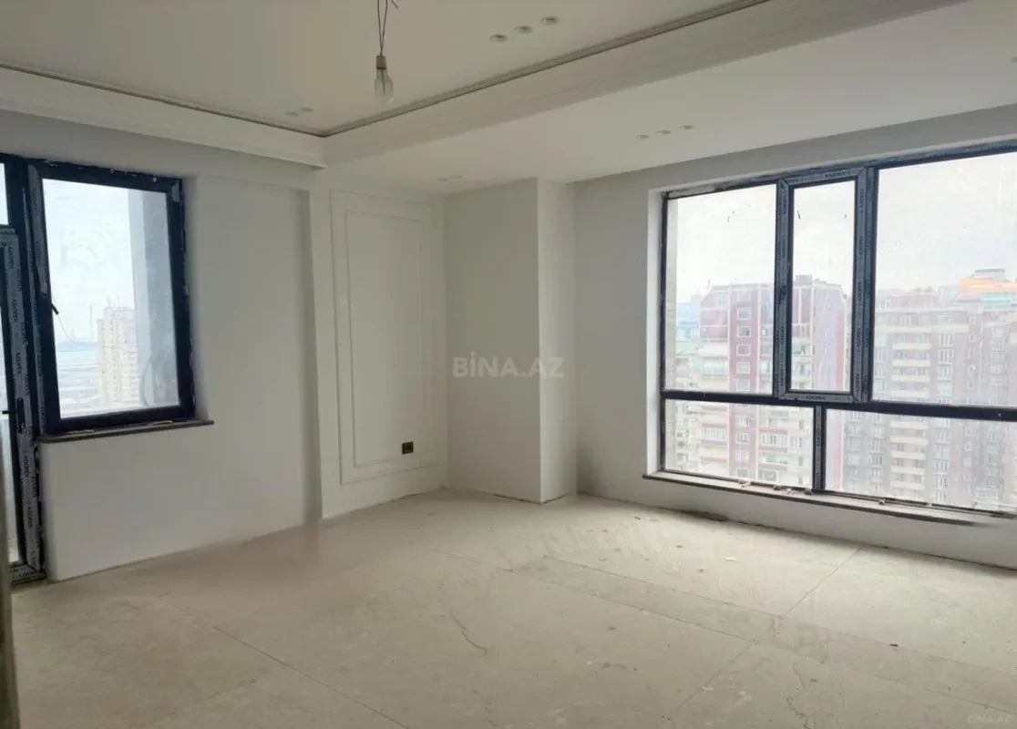 Kirayə verilir 3 otaqlı mənzil 112 m²